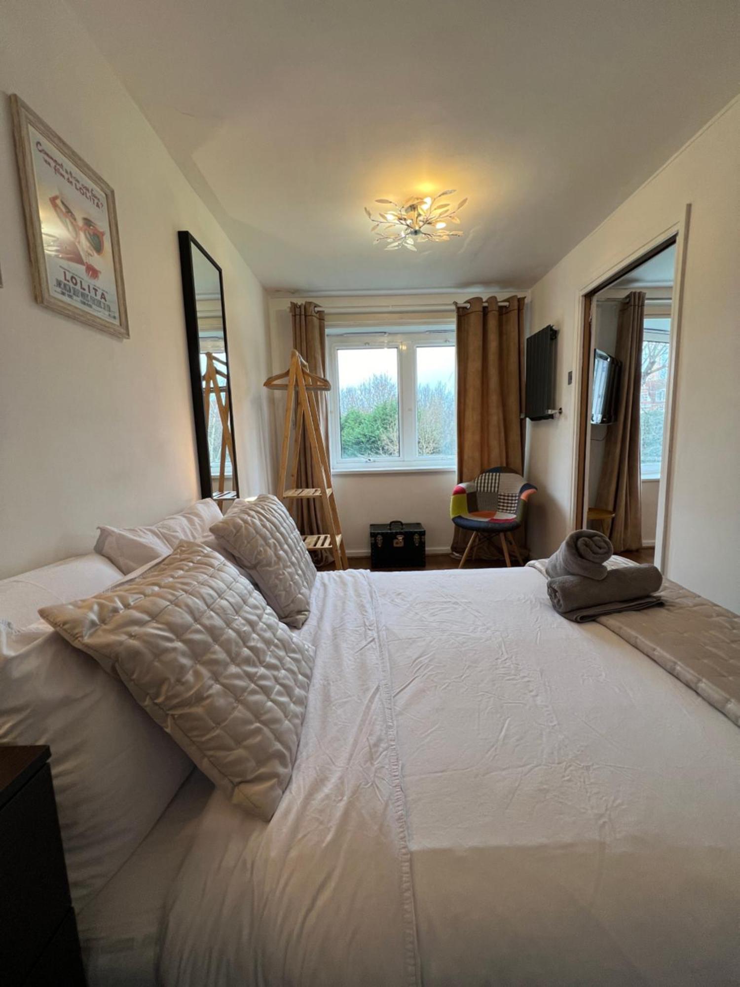 Cozy Near Apartament Londra